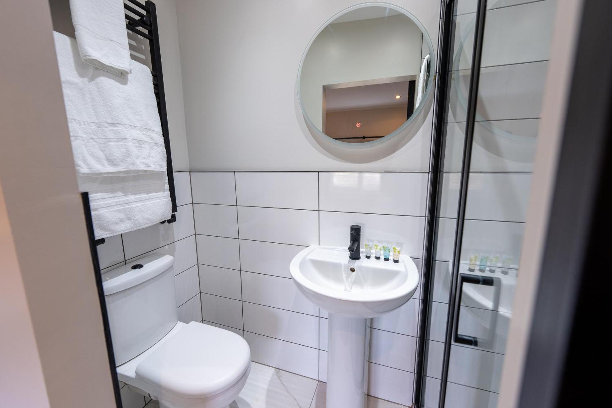 Home @ Arkles Lane Liverpool Extérieur photo