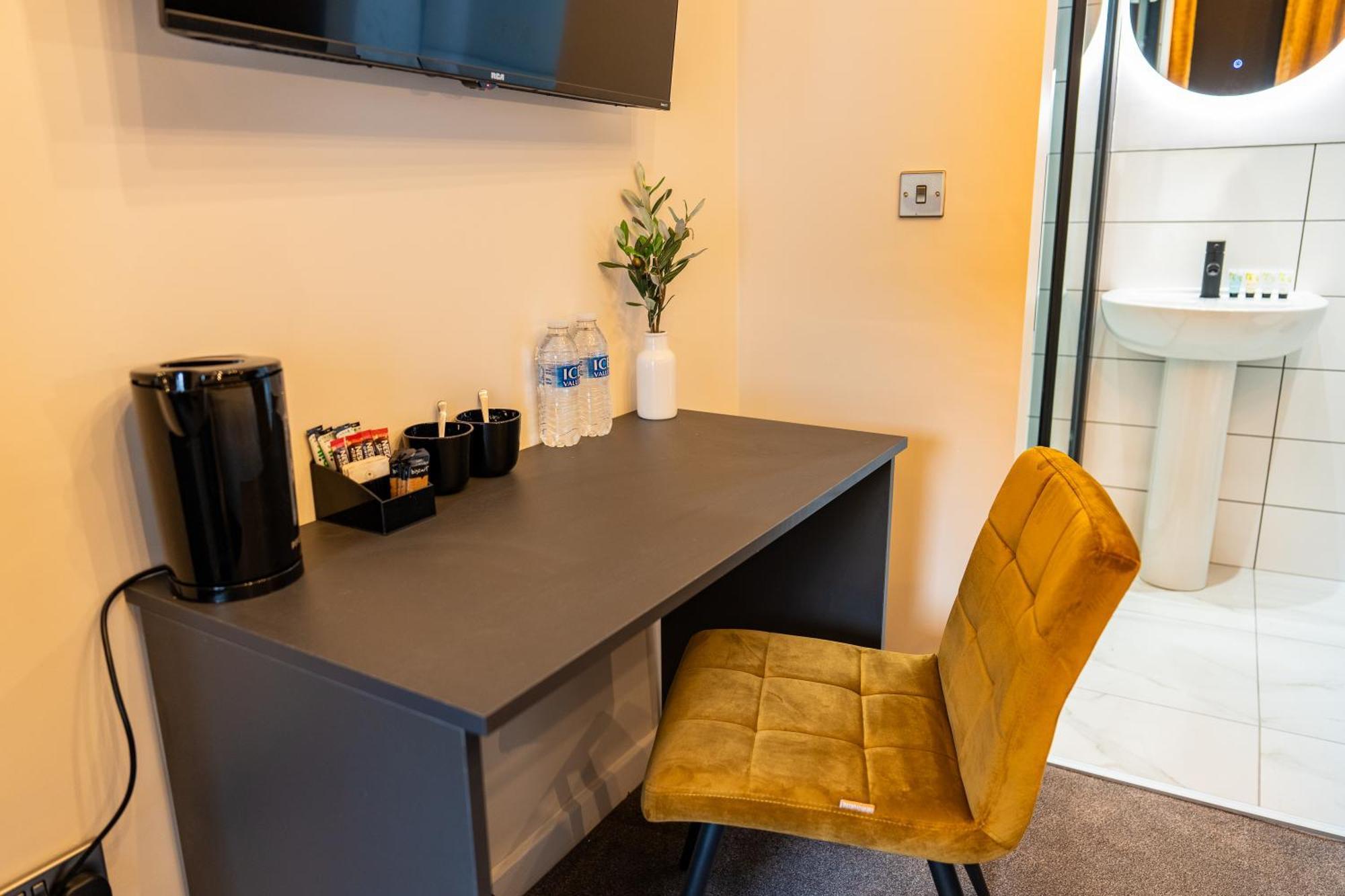 Home @ Arkles Lane Liverpool Extérieur photo