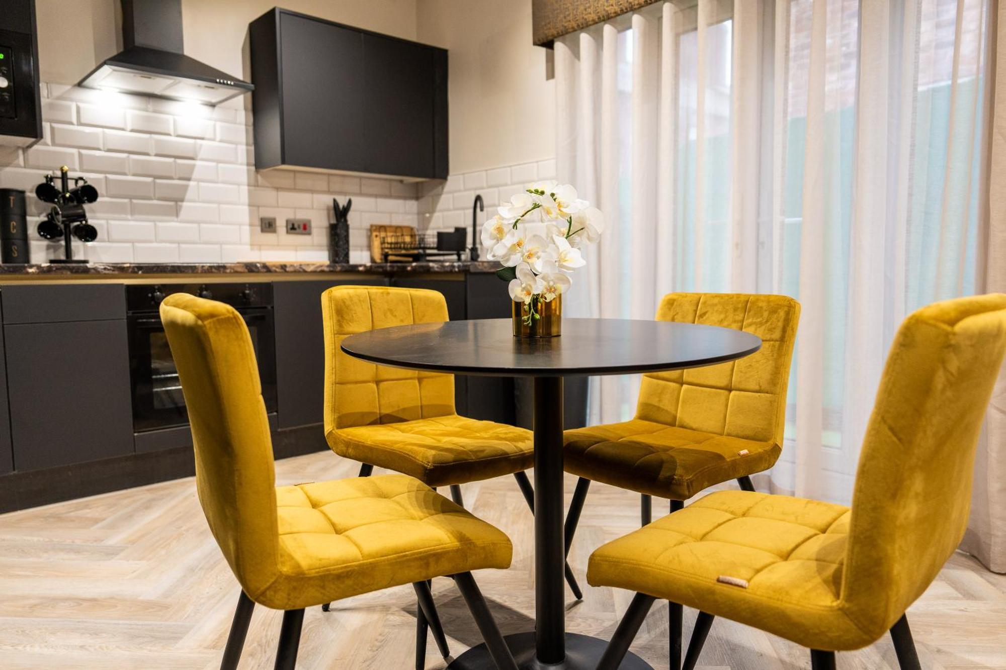 Home @ Arkles Lane Liverpool Extérieur photo